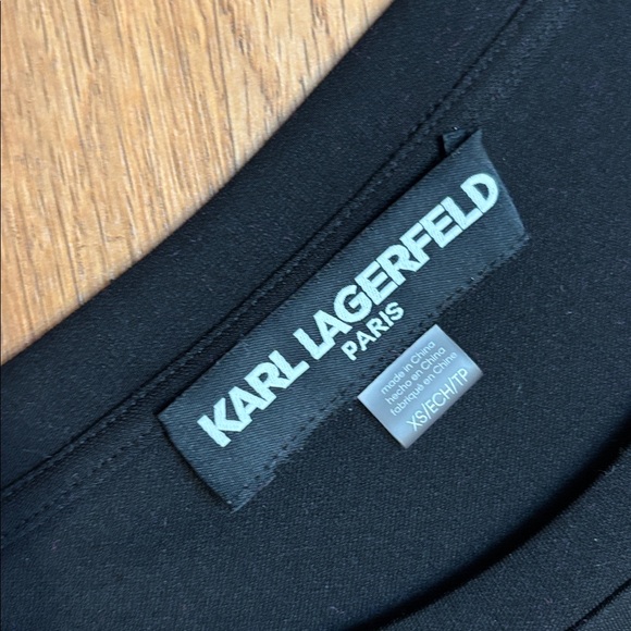 Karl Lagerfeld black and pink color block pleated short sleeve dress. Size XS. - Picture 3 of 17